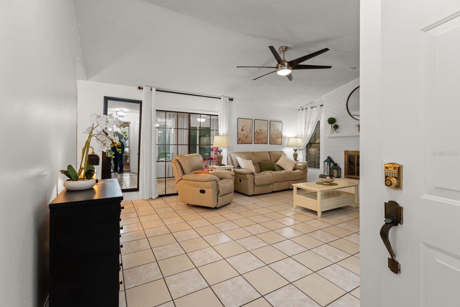 DELTONA LAKES UNIT 03 - Residential