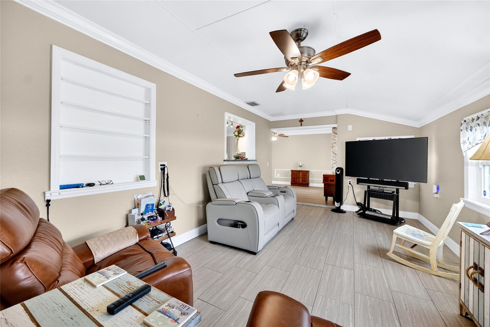 DEL WEBBS SUN CITY FLORIDA UN - Residential