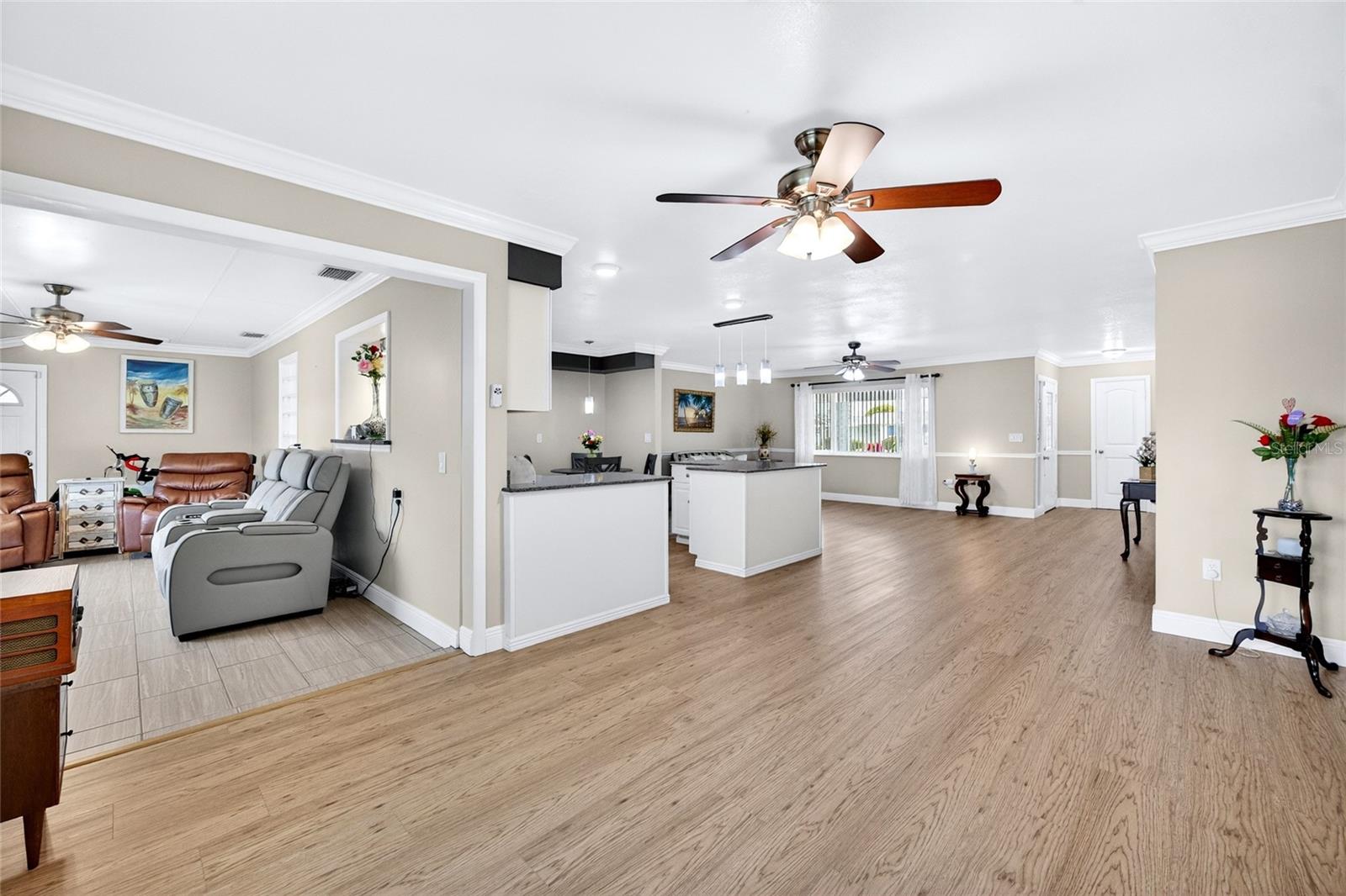 DEL WEBBS SUN CITY FLORIDA UN - Residential
