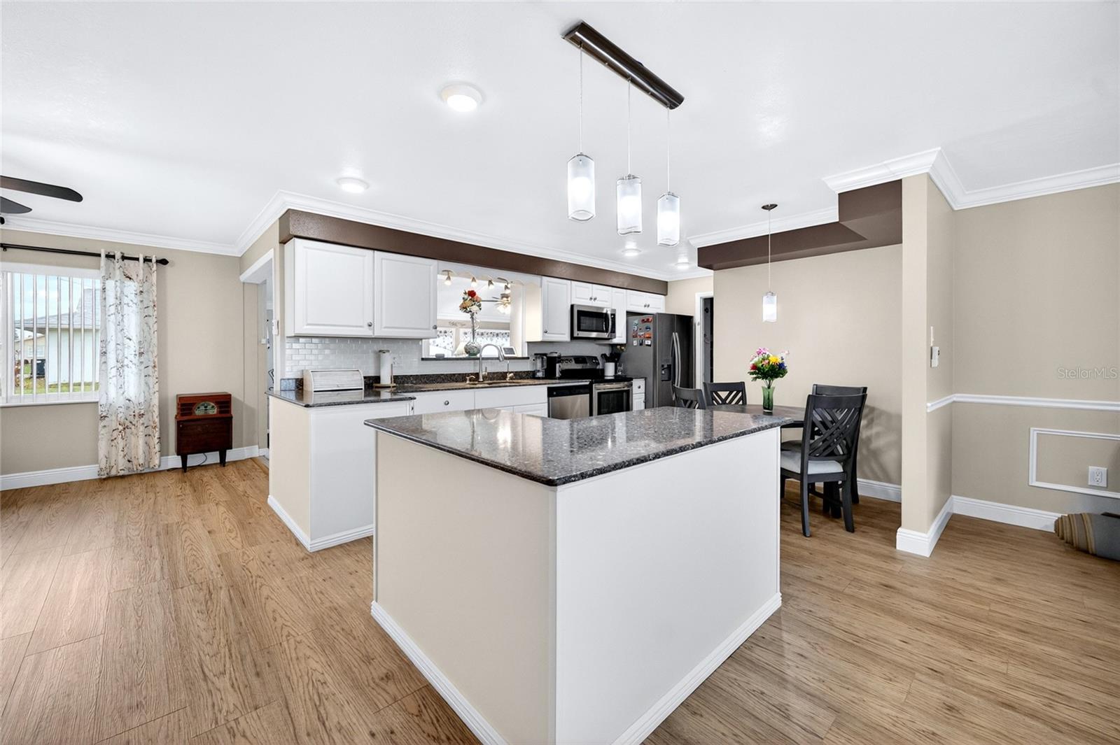 DEL WEBBS SUN CITY FLORIDA UN - Residential
