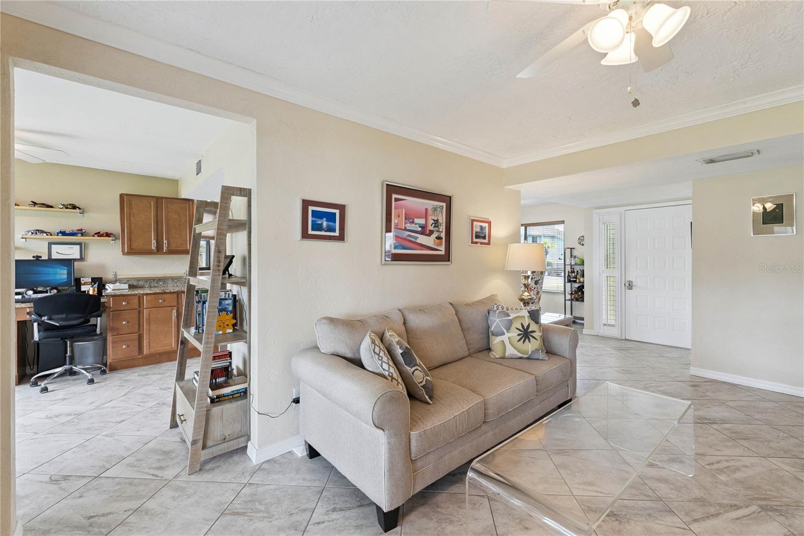 SANDPIPER LAKE AT PELICAN BAY CONDO PH 02-05 - Residential