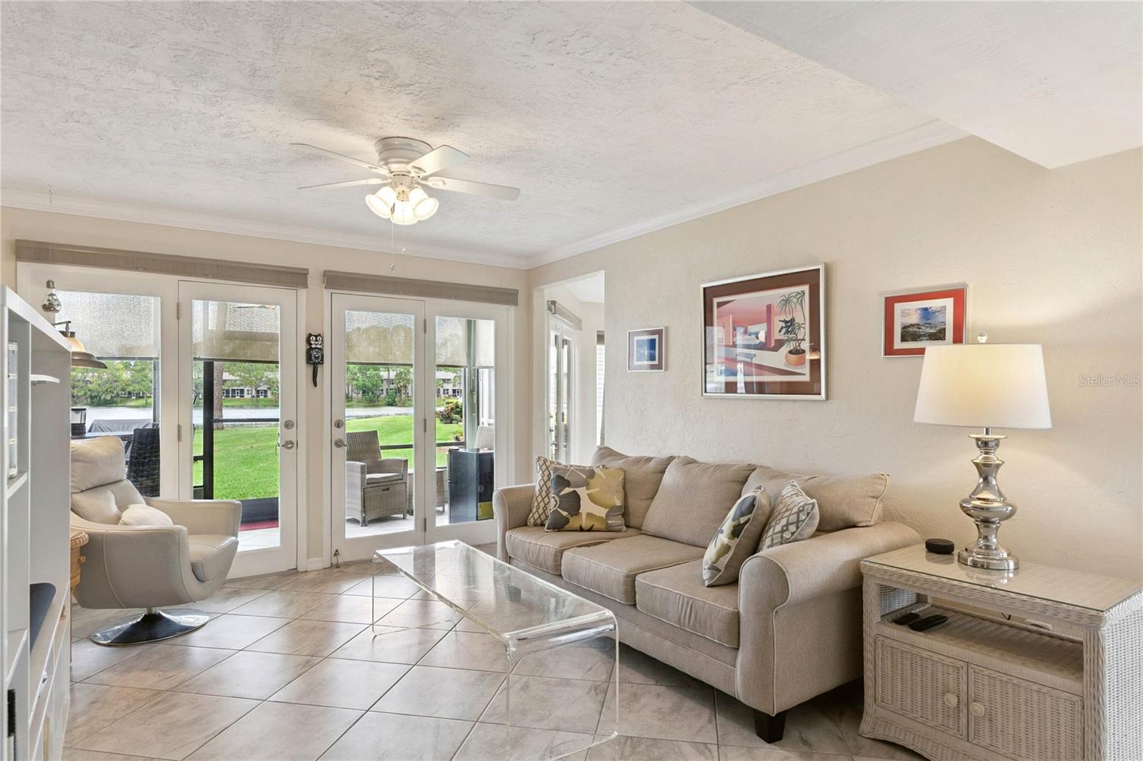 SANDPIPER LAKE AT PELICAN BAY CONDO PH 02-05 - Residential