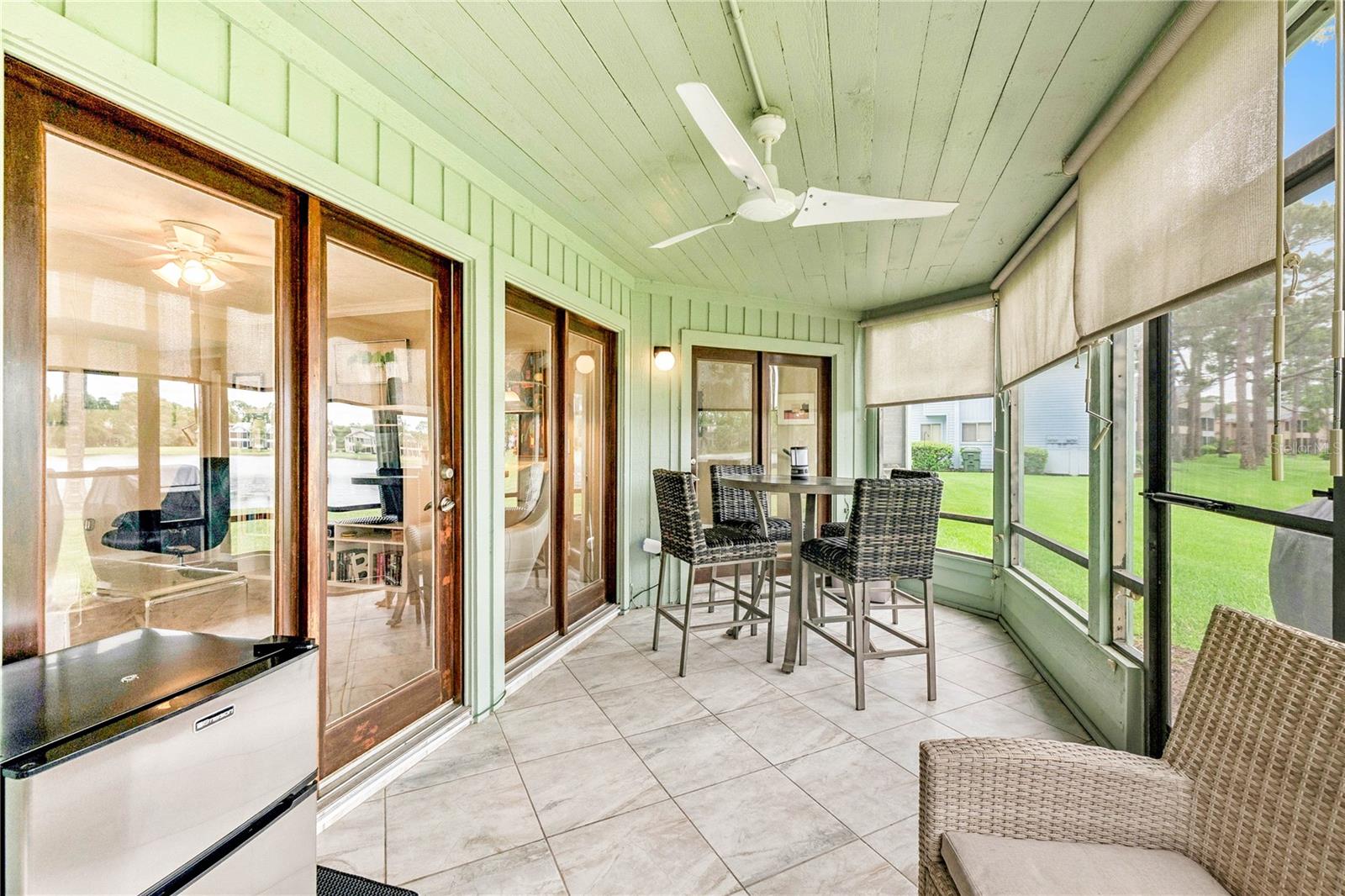 SANDPIPER LAKE AT PELICAN BAY CONDO PH 02-05 - Residential