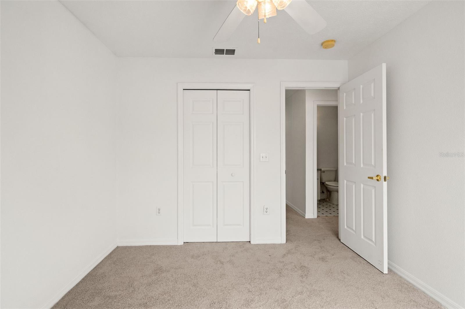 WOOD VIEW AT MEADOW OAKS - Residential