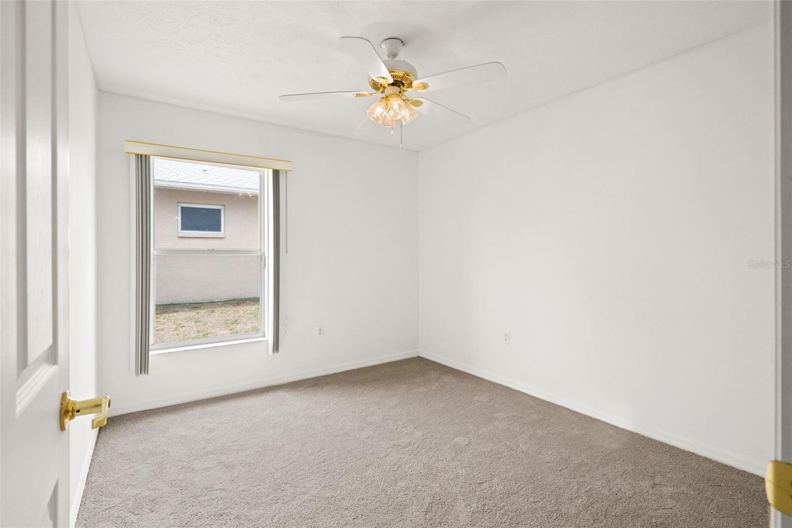 WOOD VIEW AT MEADOW OAKS - Residential