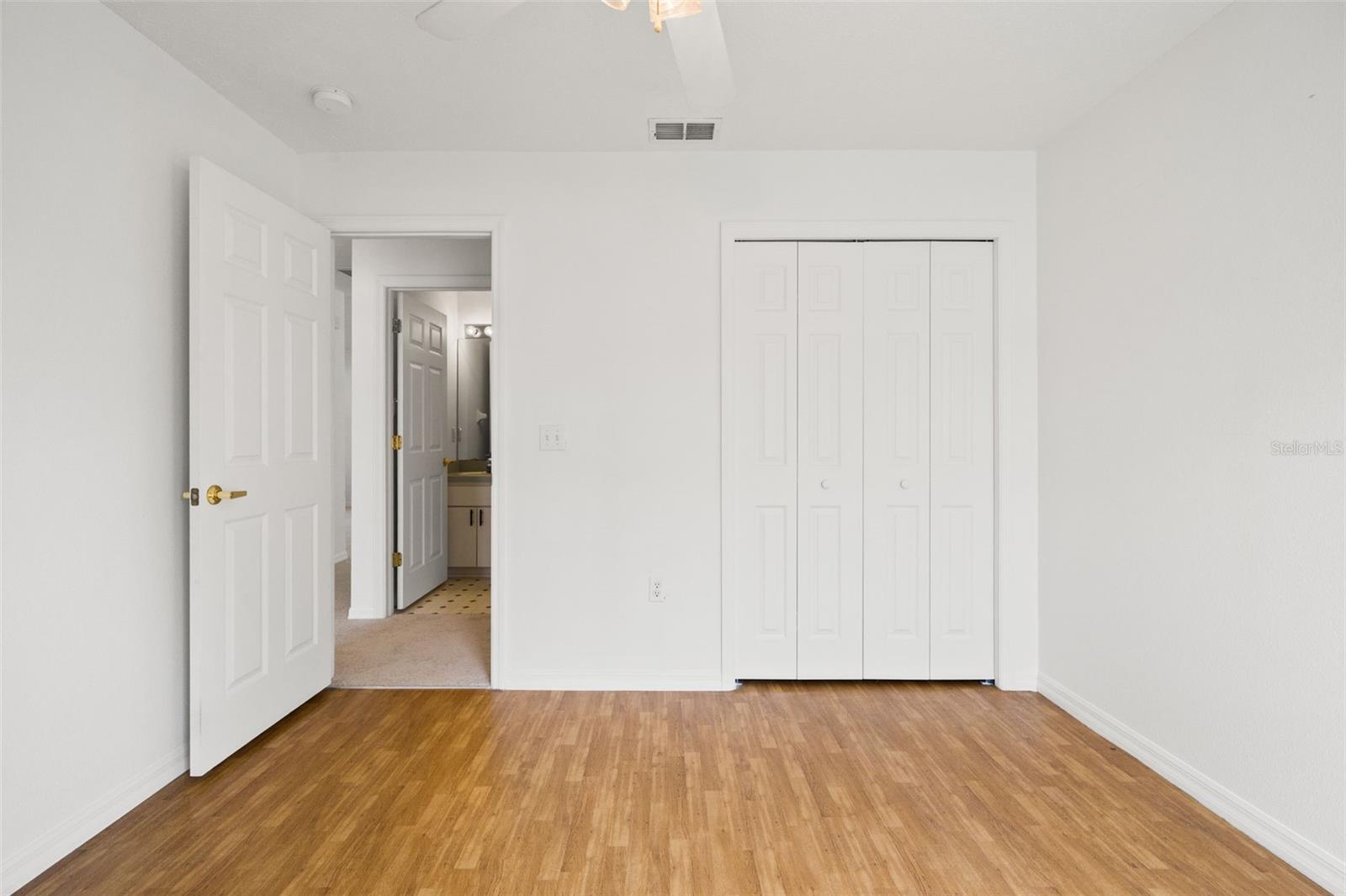 WOOD VIEW AT MEADOW OAKS - Residential