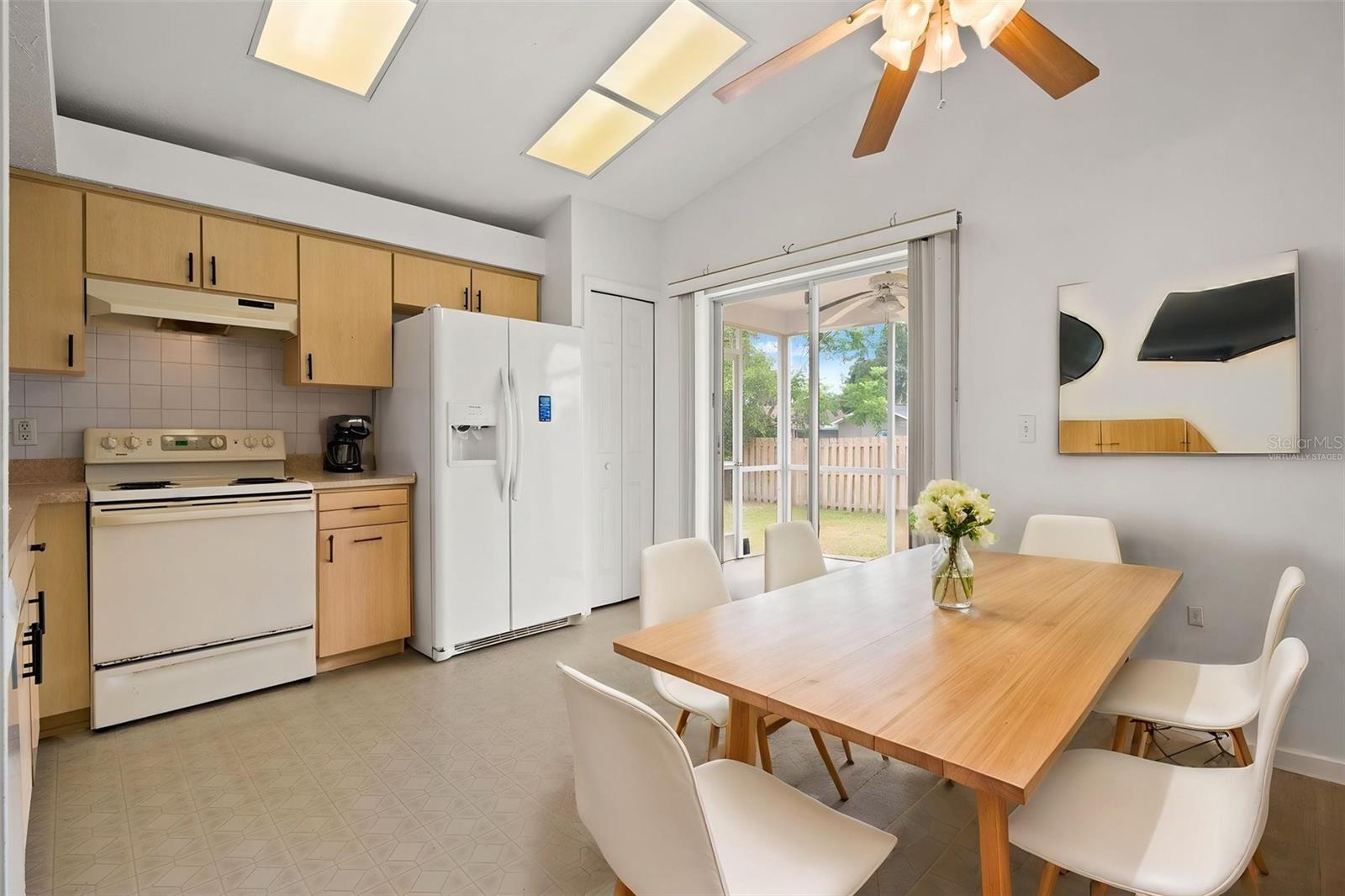 WOOD VIEW AT MEADOW OAKS - Residential