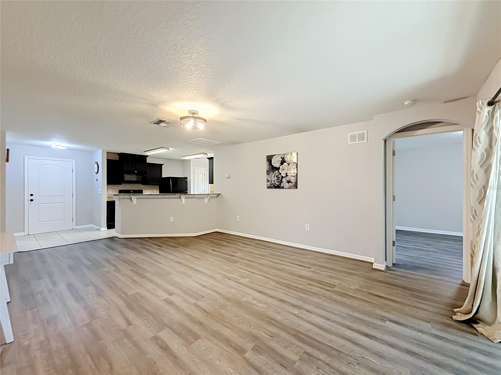 TAVARES GROVES AT BAYTREE PH 04 - Residential