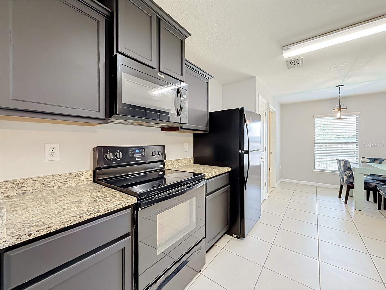 TAVARES GROVES AT BAYTREE PH 04 - Residential
