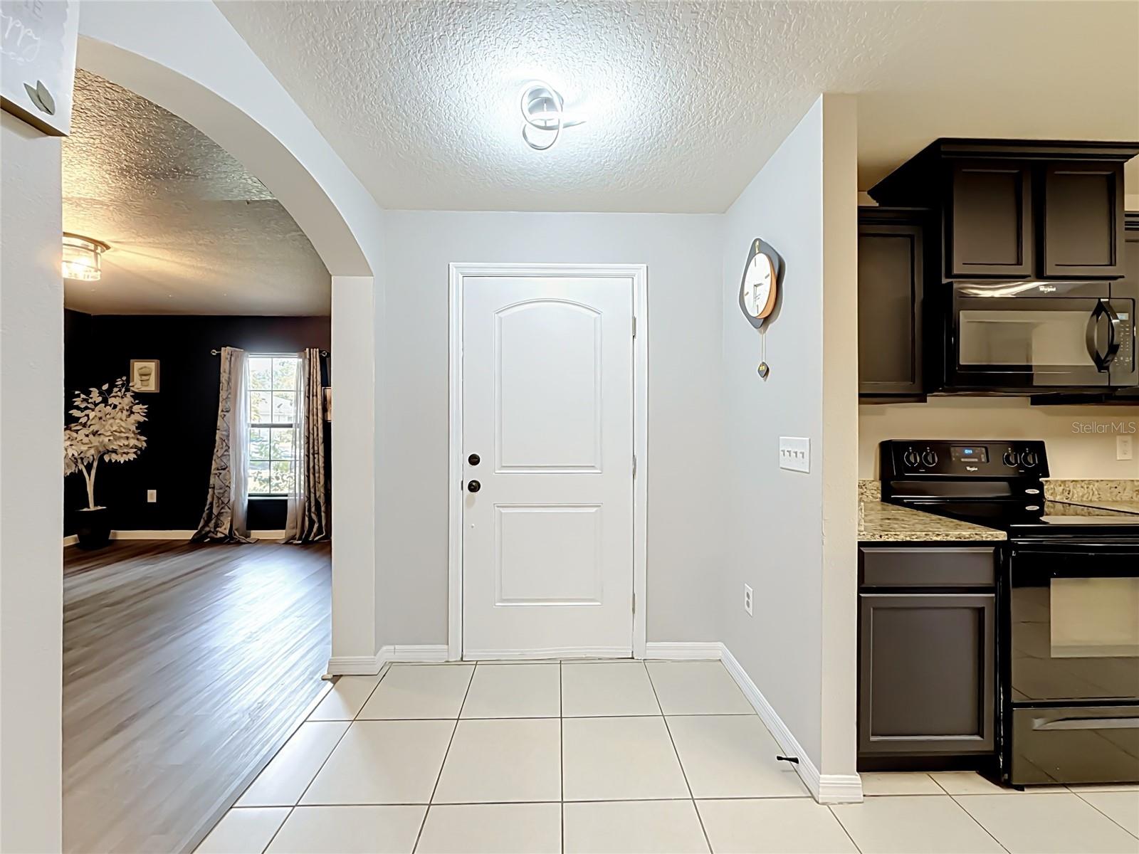 TAVARES GROVES AT BAYTREE PH 04 - Residential