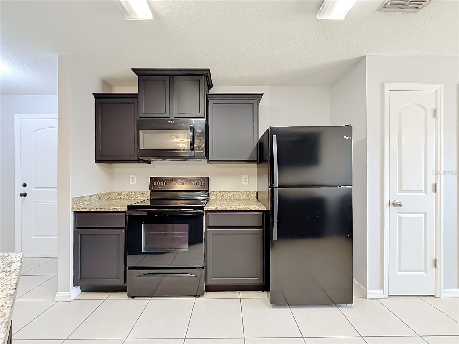 TAVARES GROVES AT BAYTREE PH 04 - Residential