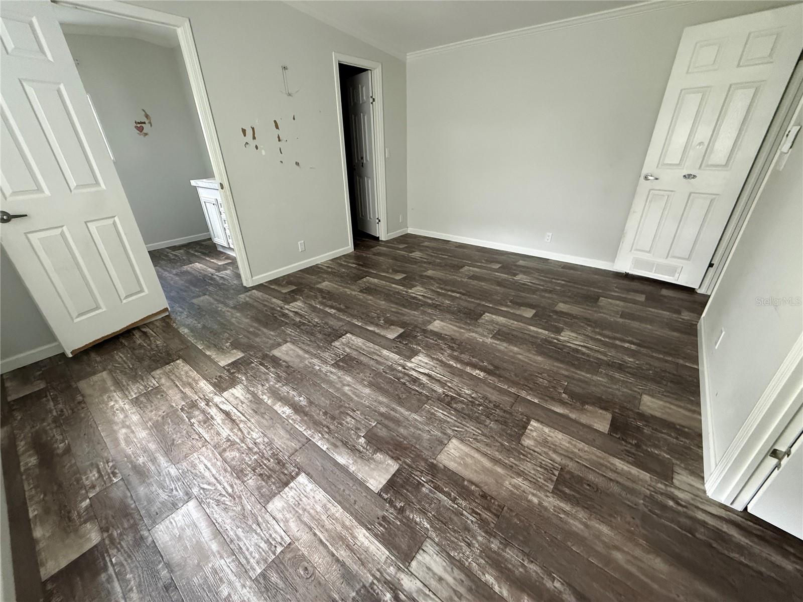 CRYSTAL ACRES ESTATES - Residential