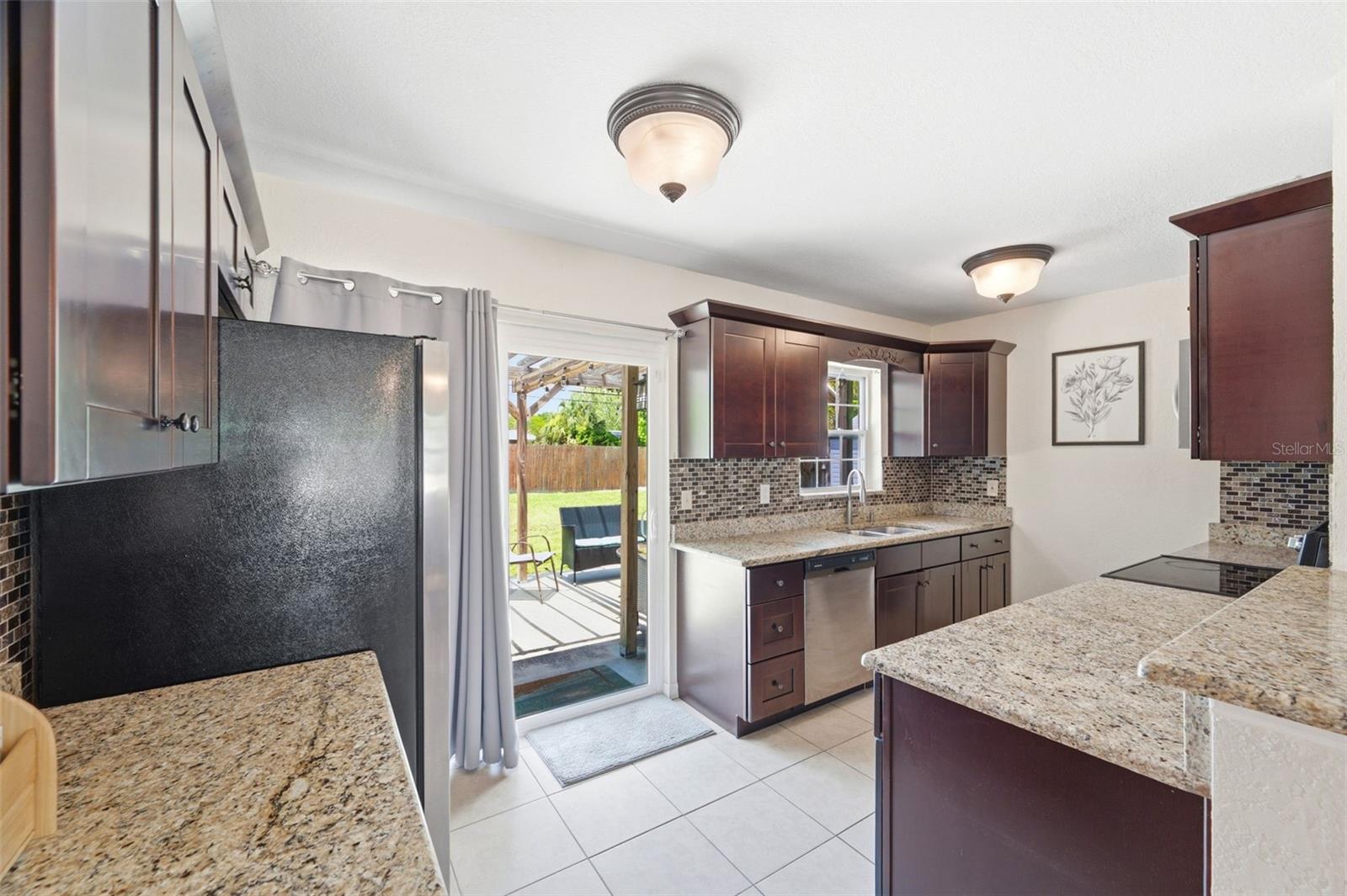 CROSS BAYOU ESTATES 4TH ADD - Residential