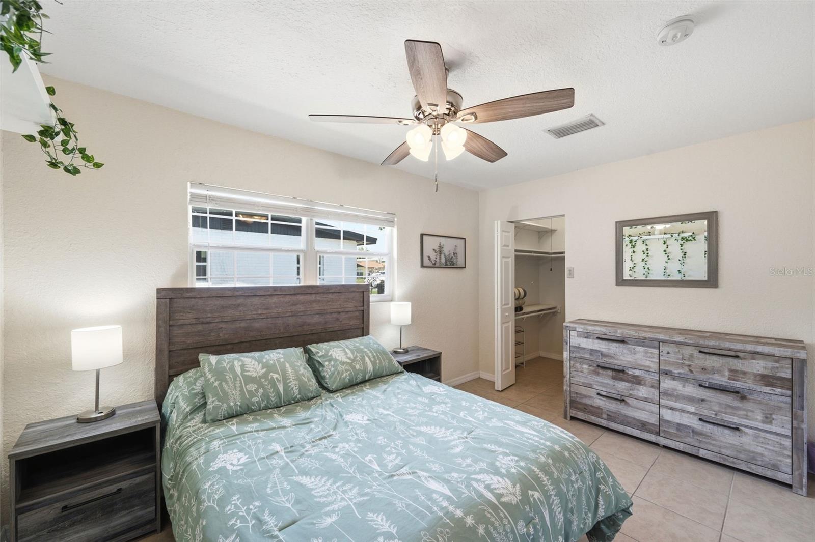 CROSS BAYOU ESTATES 4TH ADD - Residential