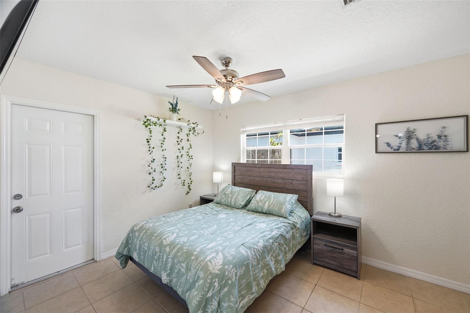 CROSS BAYOU ESTATES 4TH ADD - Residential
