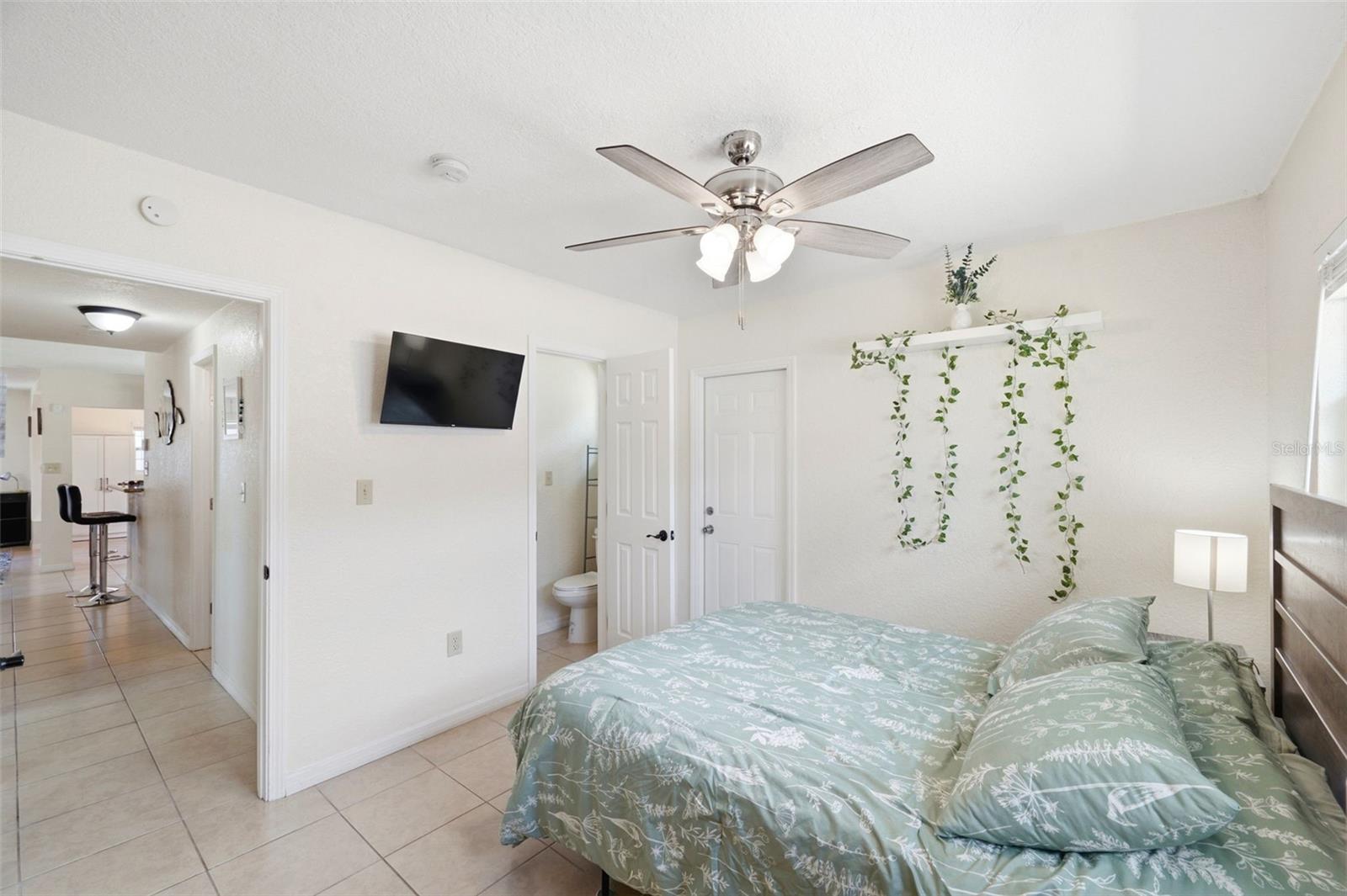 CROSS BAYOU ESTATES 4TH ADD - Residential
