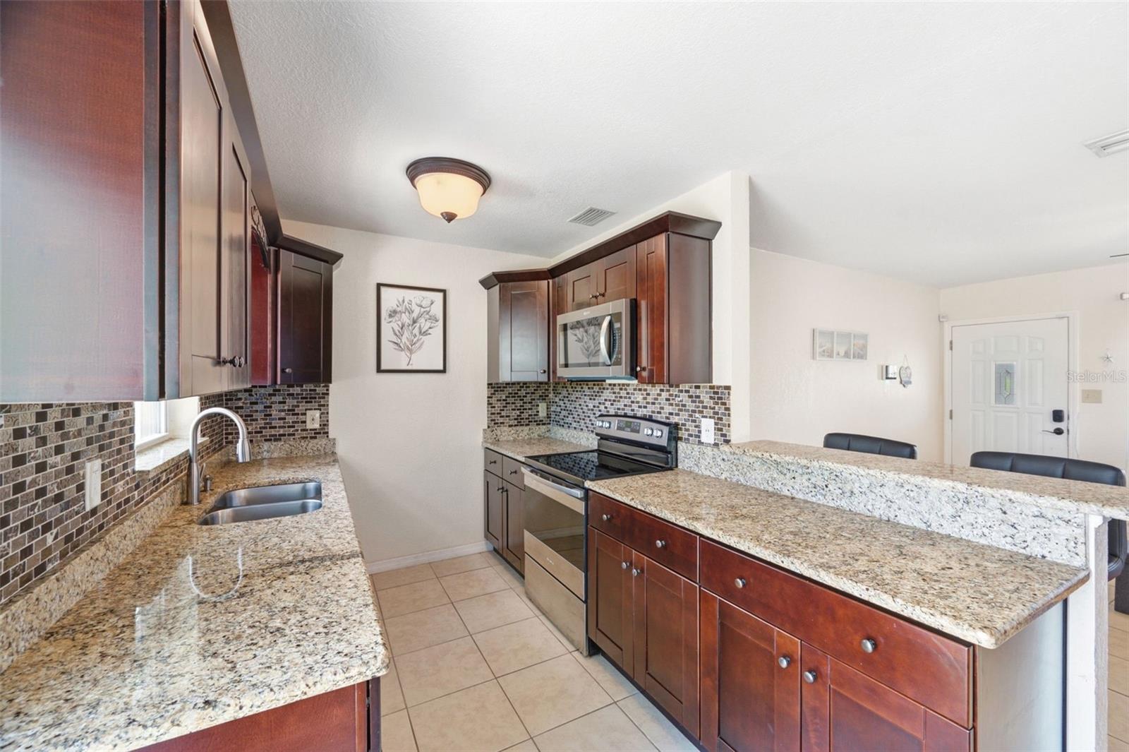 CROSS BAYOU ESTATES 4TH ADD - Residential