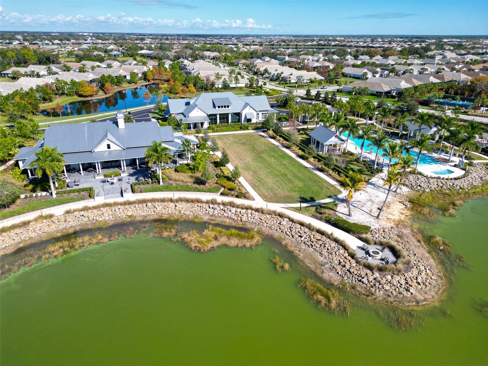 LAKEHOUSE COVE/WATERSIDE PH 2 - Residential