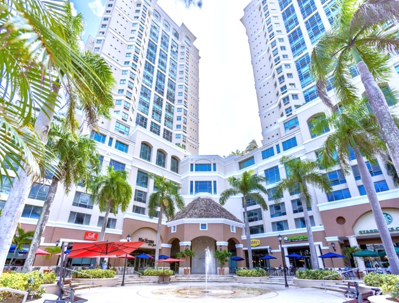 Stunning Furnished Apartment with City-Lights View. Enjoy breathtaking city light views from this fully furnished apartment featuring a large, open-concept living area with high ceilings. The dining area opens to a modern European kitchen with stainless steel appliances. The master bedroom includes an ensuite bathroom and a walk-in closet, while a guest bathroom serves a second bedroom.
 Additional conveniences include a laundry room and two covered parking spaces.

Condo Amenities: Two spacious mezzanines with Wi-Fi, Pool and jacuzzi, Key-fob elevators, concierge, and 24-hour security.

Prime Location: Steps away from a private gym, restaurants, a 24-hour supermarket, schools, banks, the beach, and main highways.
This beautiful apartment combines style, comfort, and convenience in an excellent location. Call us today to schedule a visit and make it your new home!