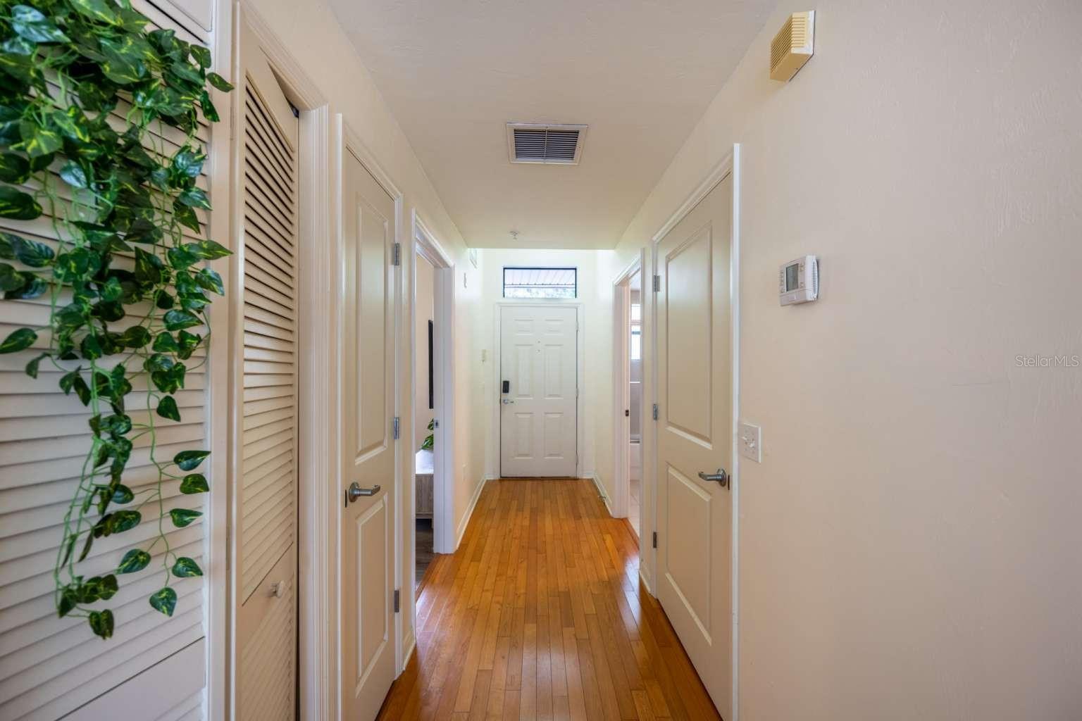 LOFTS AT WEST UNIVERSITY - Residential