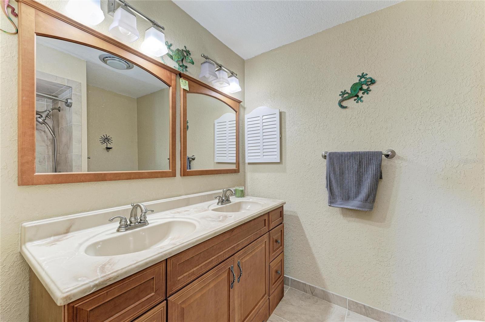 WILLOW WOODS UNIT THREE - Residential
