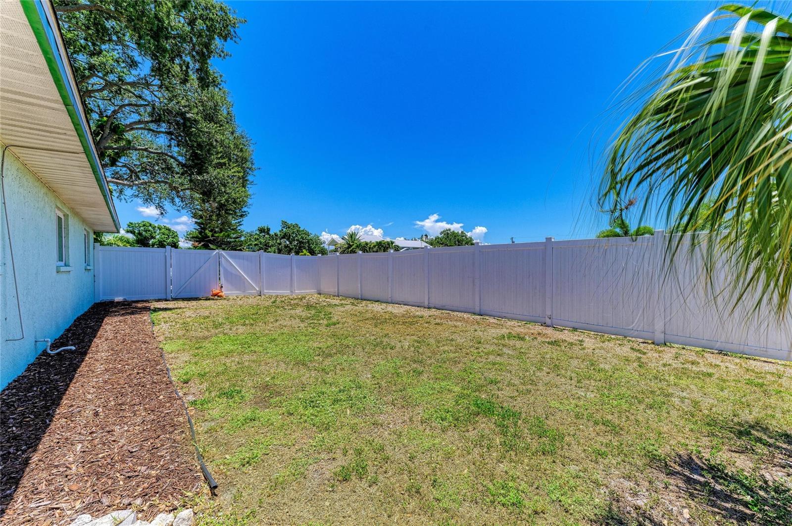 WILLOW WOODS UNIT THREE - Residential