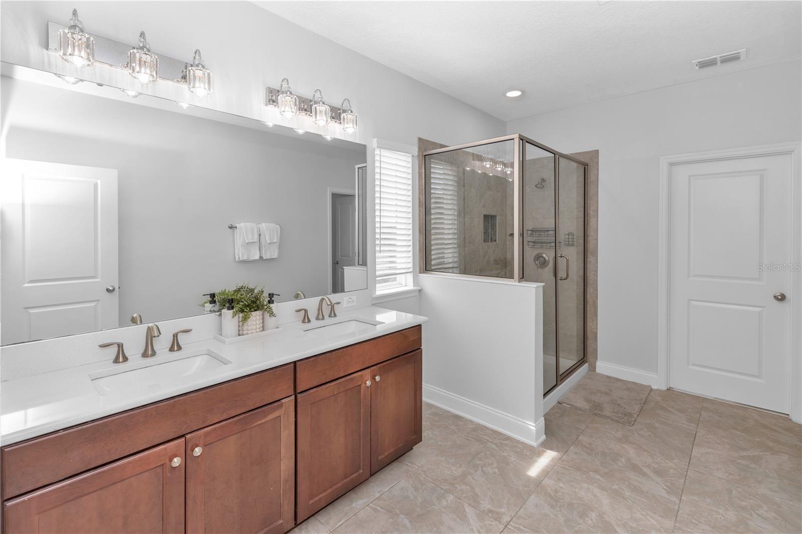 JOHNN LAKE LNDG PH 2 - Residential