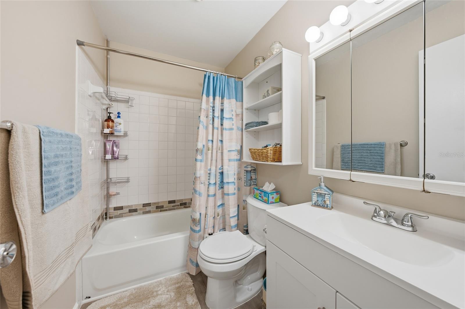 VILLAS OF PALM BEACH PL 3 - Residential