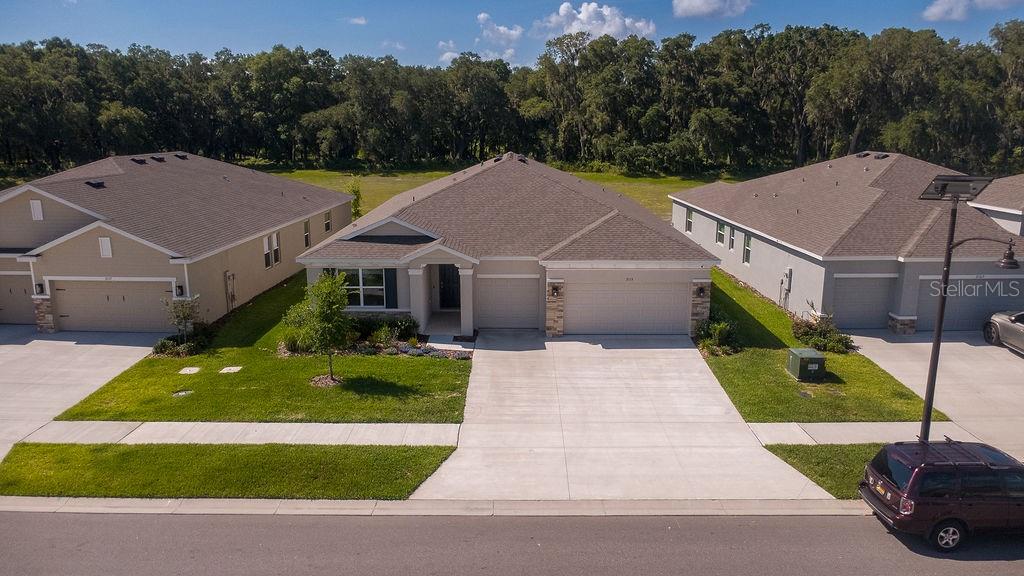 TWISTED OAKS - Residential
