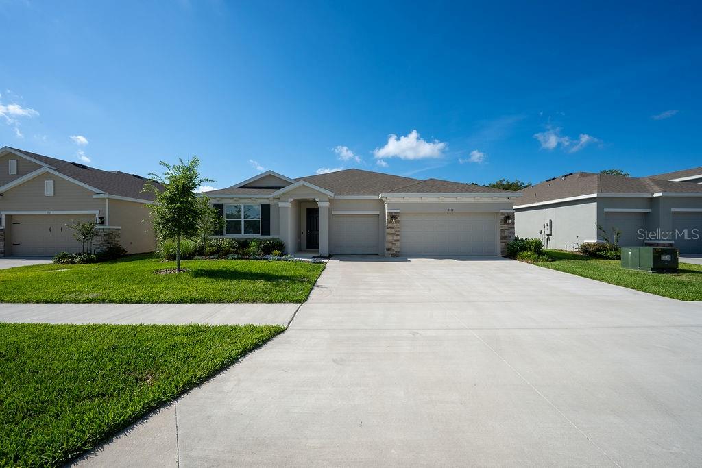 TWISTED OAKS - Residential