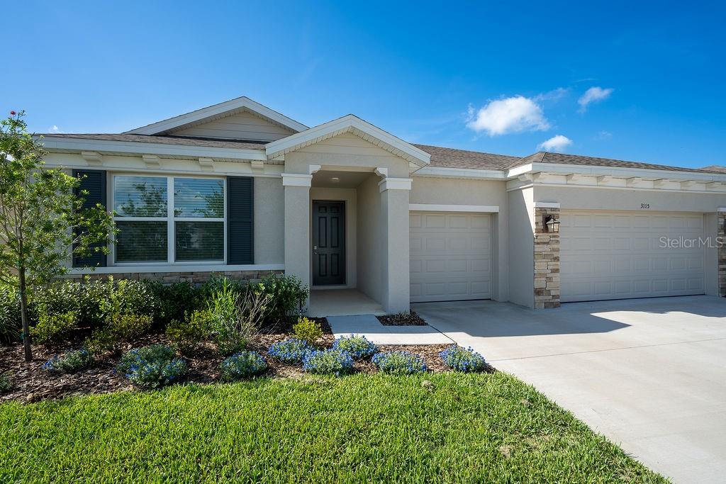 TWISTED OAKS - Residential