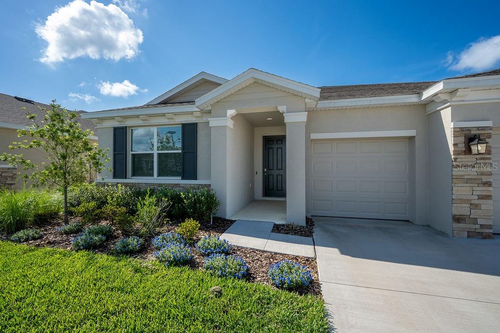 TWISTED OAKS - Residential