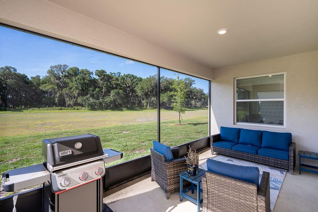 TWISTED OAKS - Residential