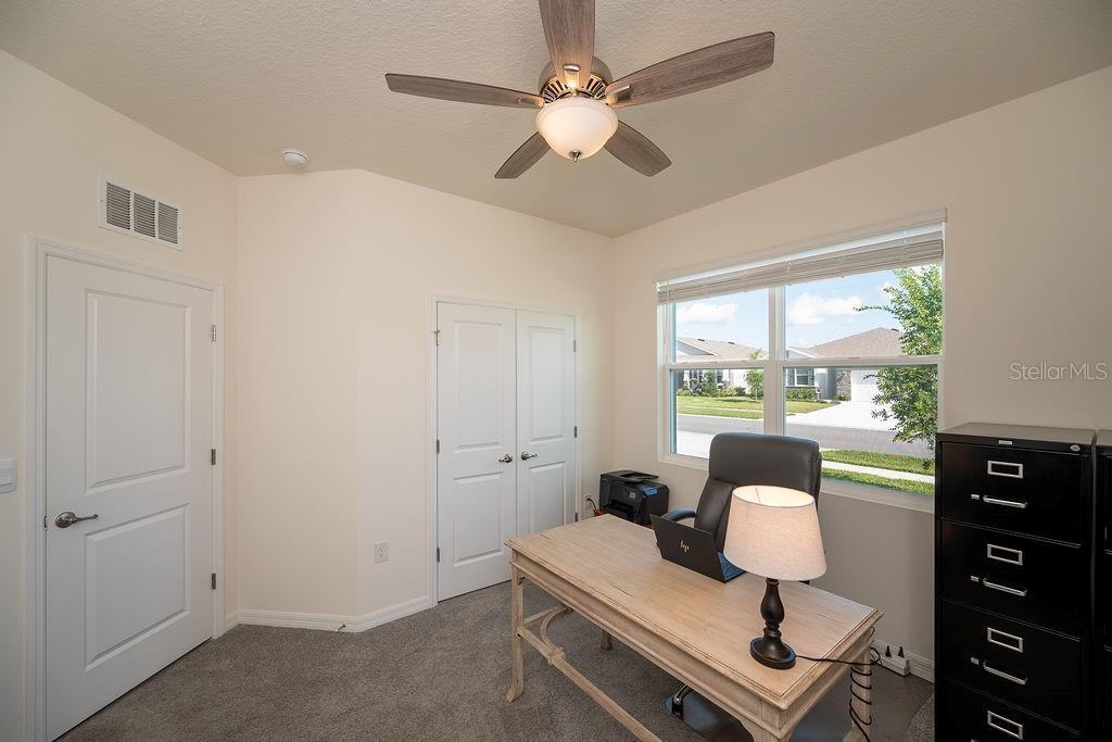 TWISTED OAKS - Residential