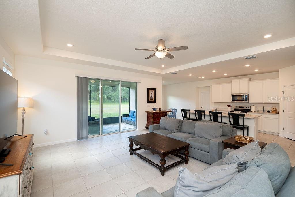 TWISTED OAKS - Residential