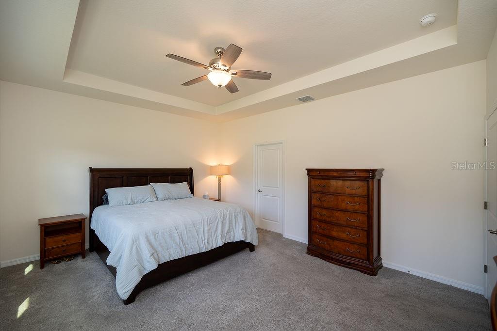 TWISTED OAKS - Residential