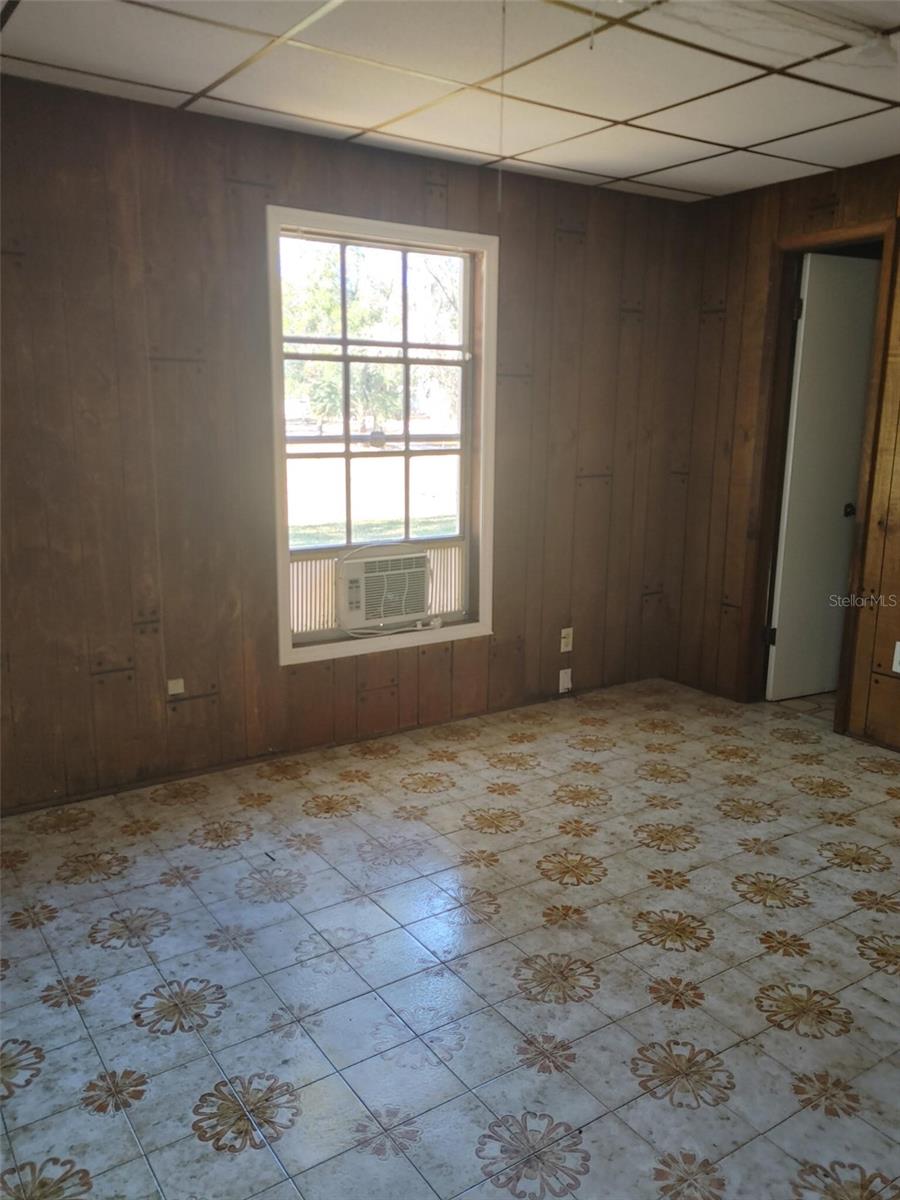 SILVER SPGS ACRES - Residential