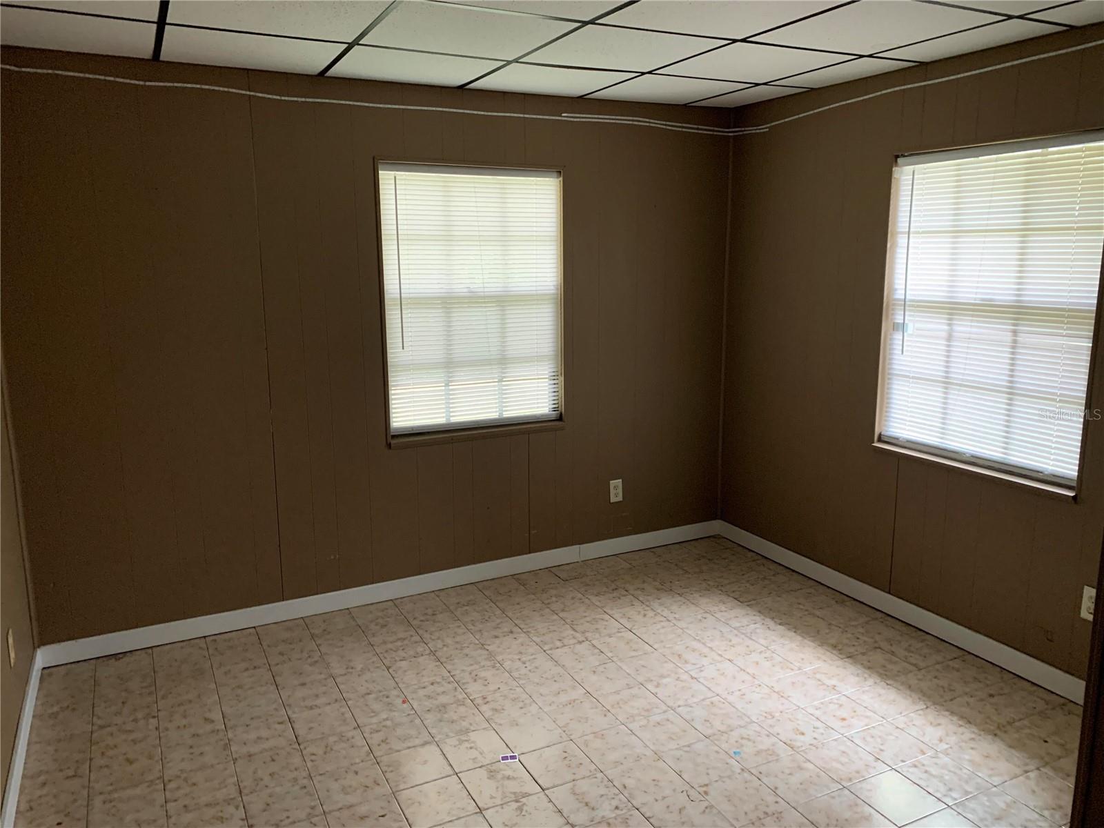 SILVER SPGS ACRES - Residential