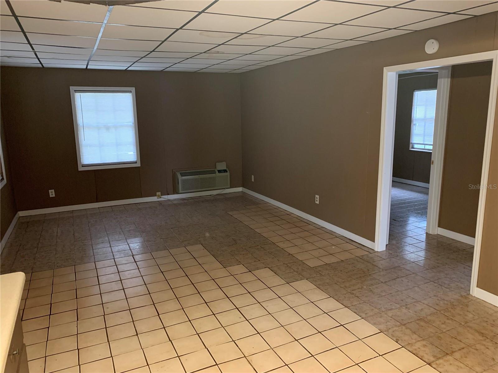 SILVER SPGS ACRES - Residential
