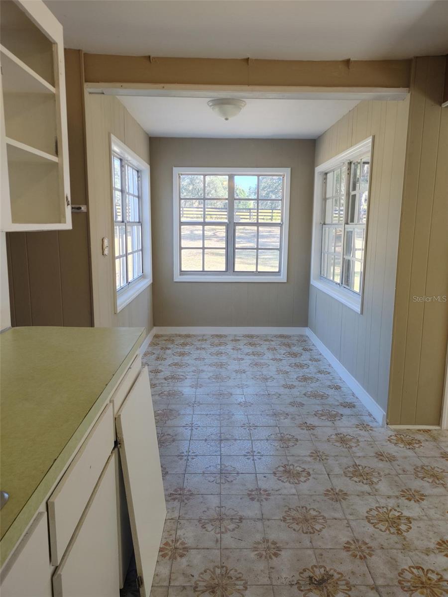 SILVER SPGS ACRES - Residential