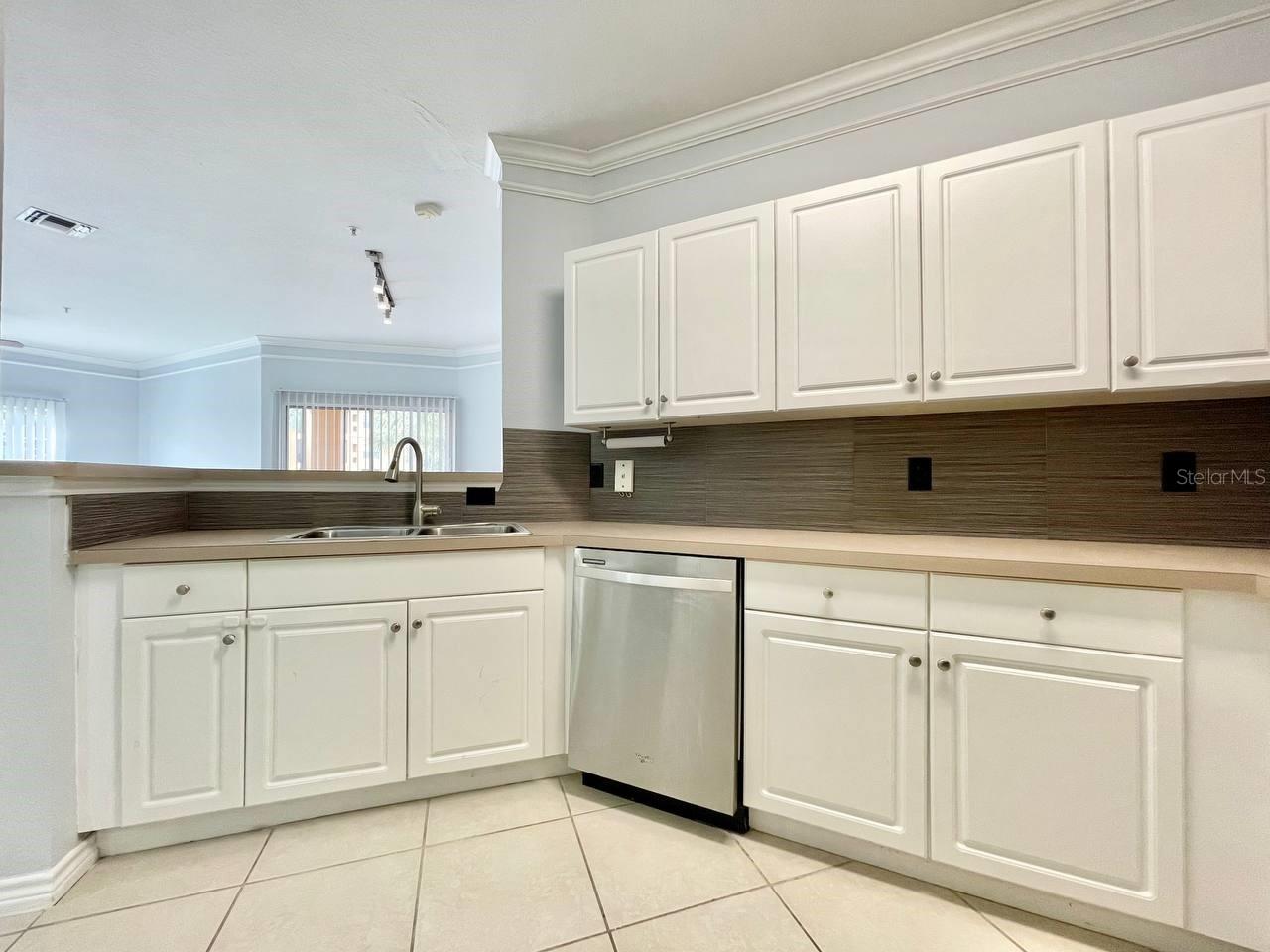 BEACHWALK CONDO - Residential Lease