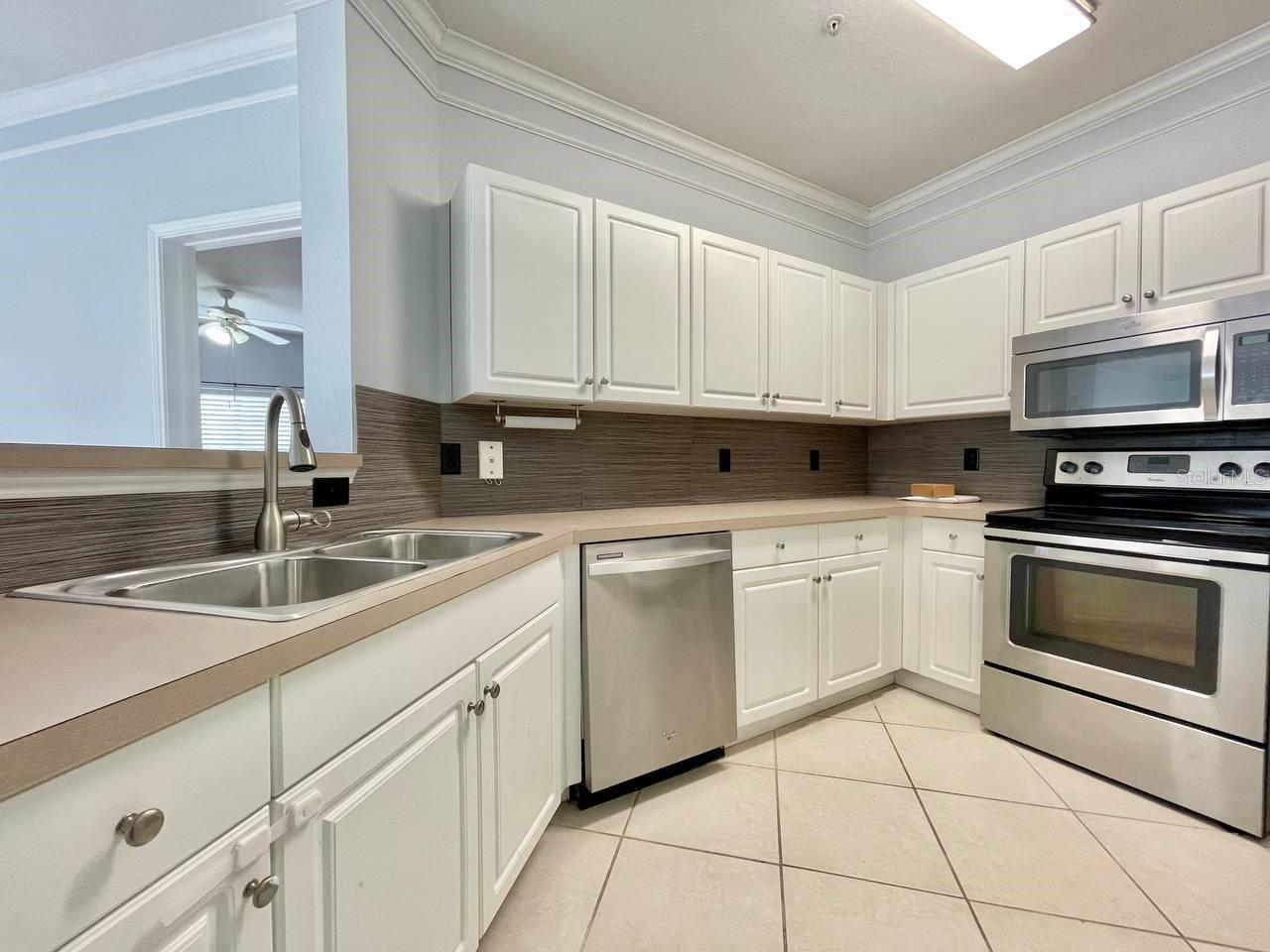 BEACHWALK CONDO - Residential Lease