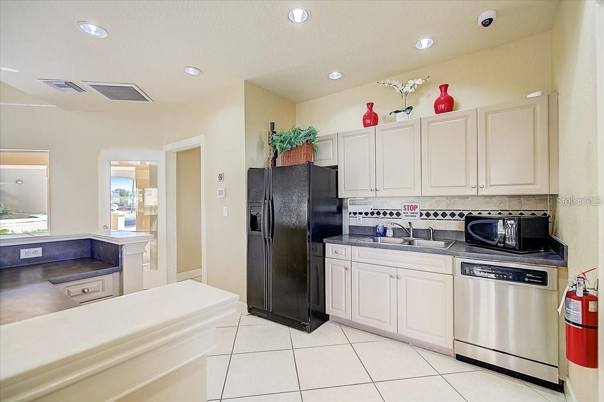 BEACHWALK CONDO - Residential Lease