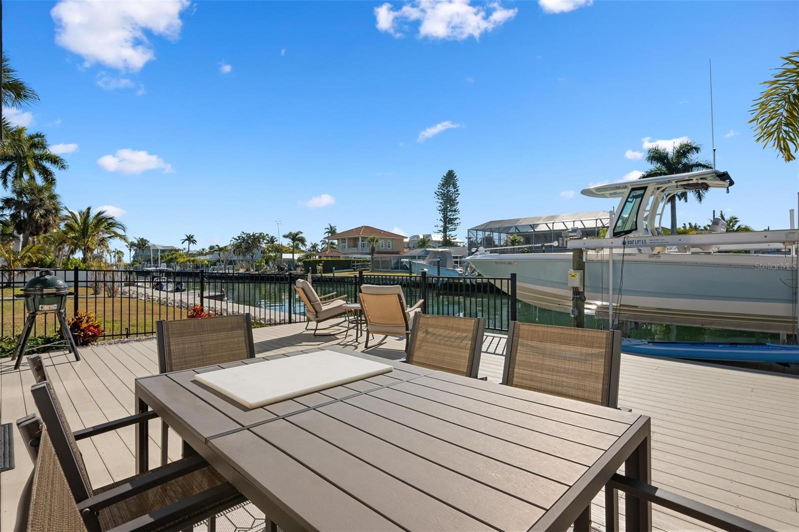 SUNRISE PARK - Residential