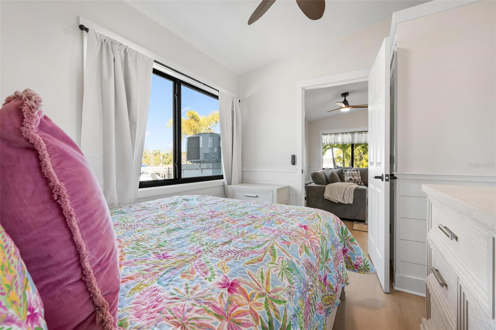 SUNRISE PARK - Residential