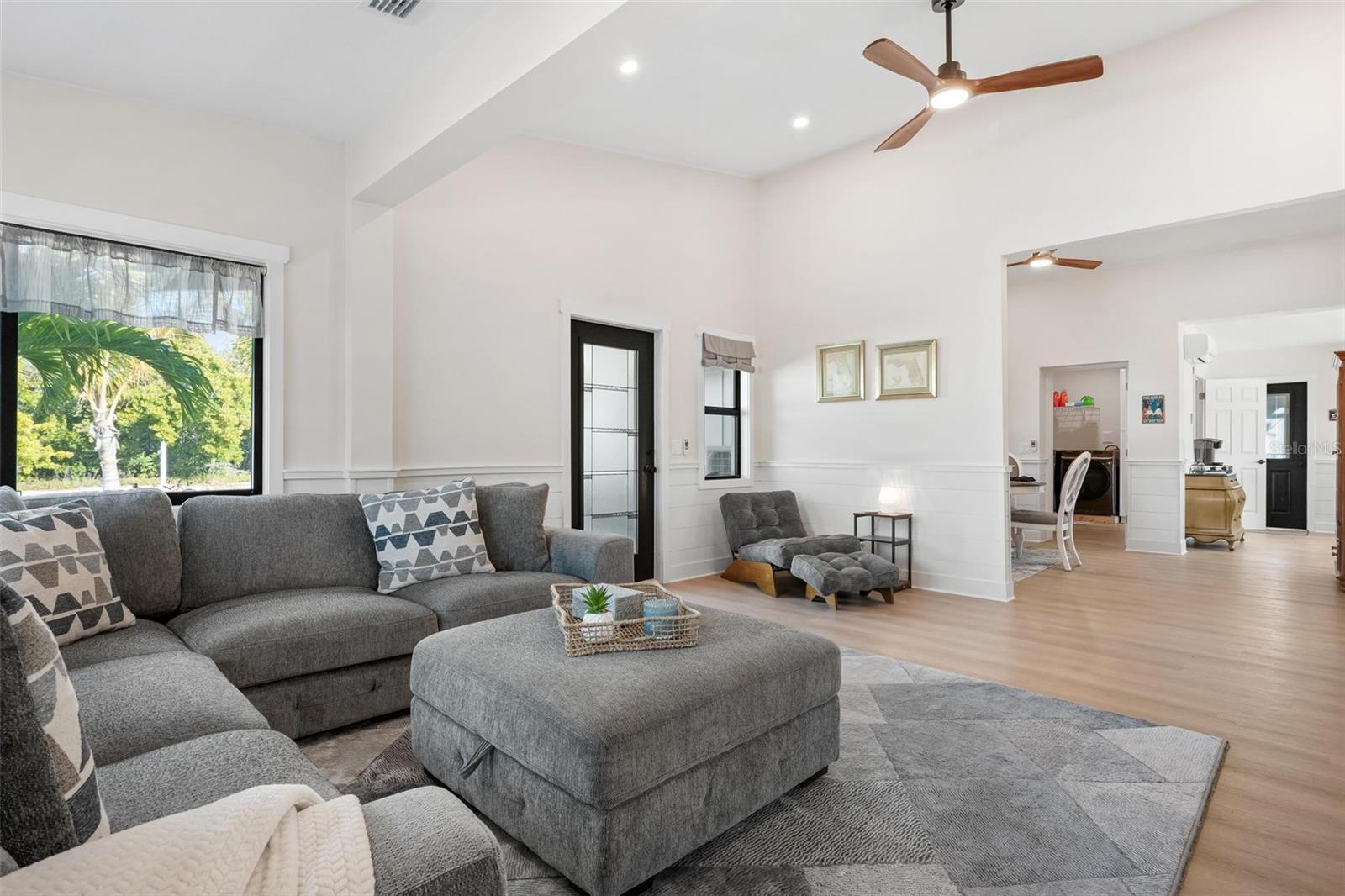 SUNRISE PARK - Residential