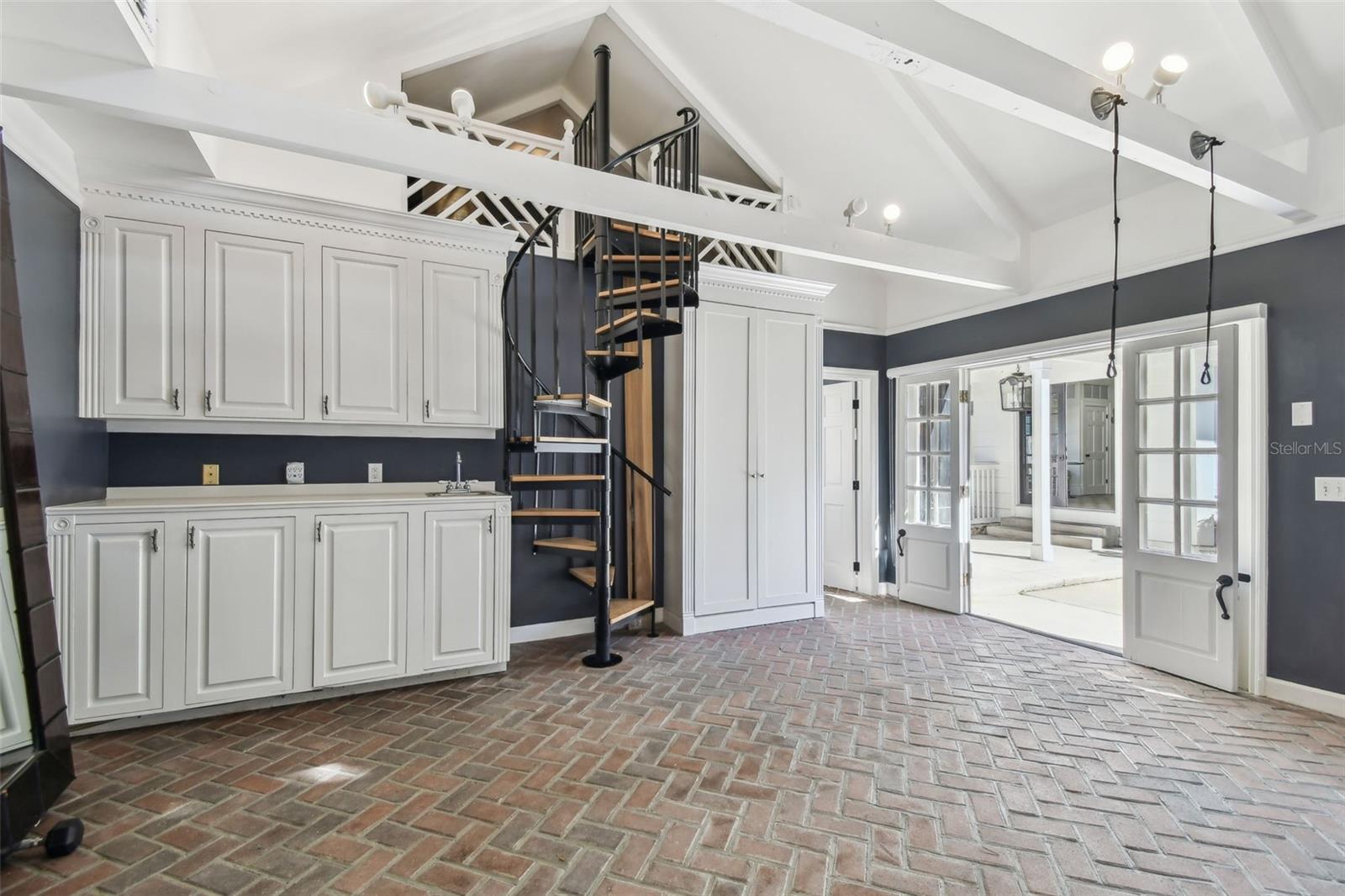 GOLF VIEW PLACE - Residential