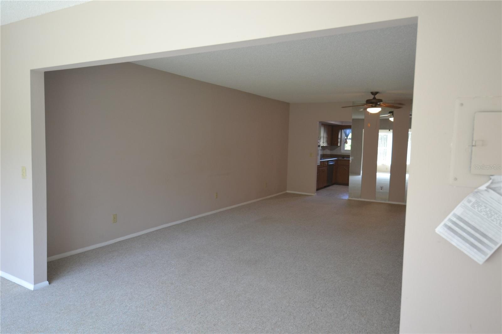 ON TOP OF THE WORLD - Residential Lease