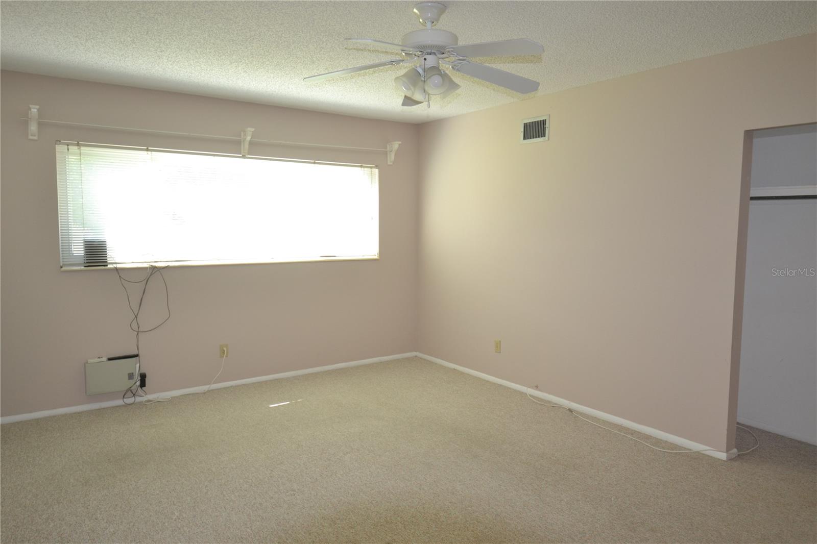ON TOP OF THE WORLD - Residential Lease