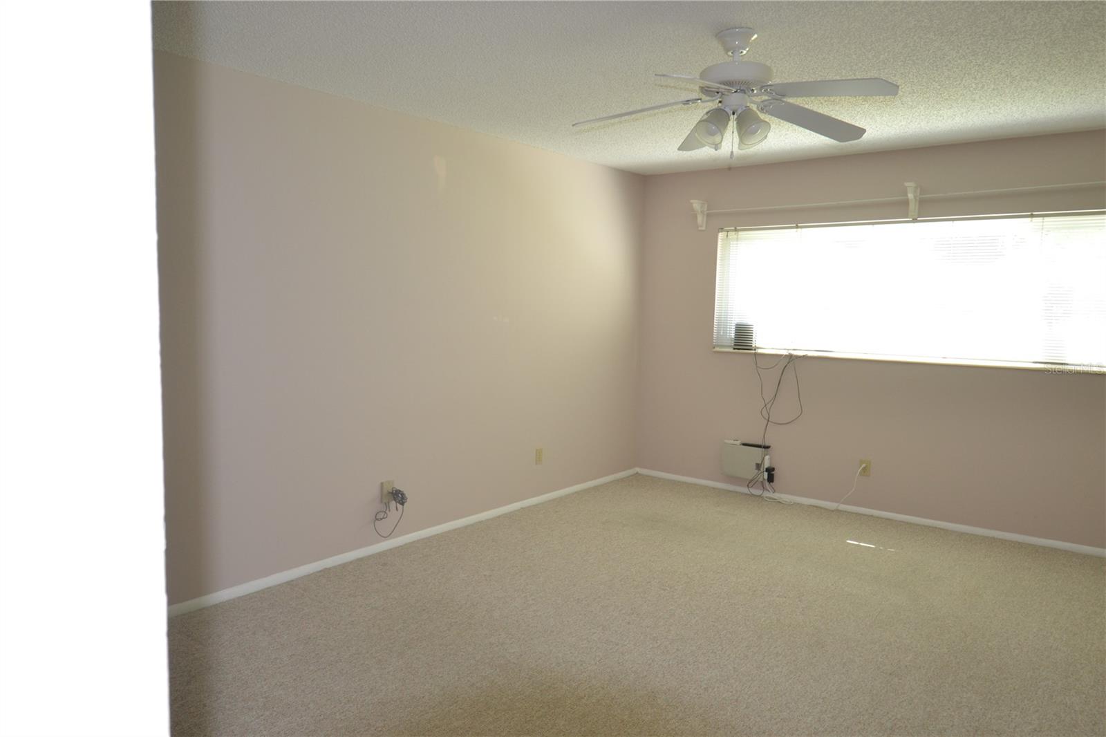 ON TOP OF THE WORLD - Residential Lease